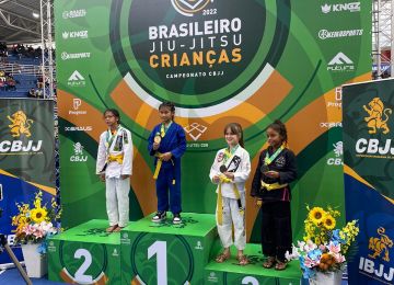 Cristal Barboza conquista medalha de bronze no Campeonato Brasileiro de Jiu-Jitsu