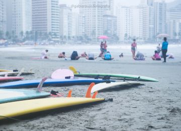 DAHUER SEMPRE COM VOCÊ E A ASSOCIAÇÃO DE SURF FEMININO