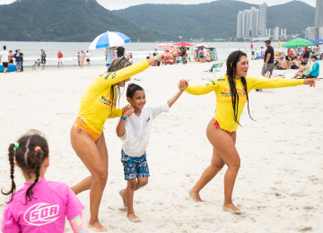 Festival Anasol de Surf para Autistas Celebra a Inclusão Pelo Esporte